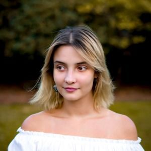 Meet your Posher, Julia